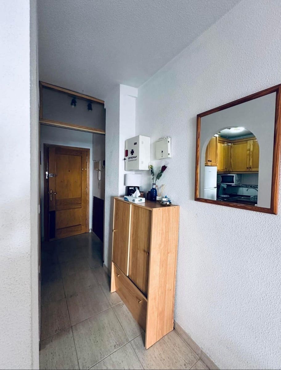 Studio til salg i Guardamar del Segura med swimmingpool - € 90.000 (Ref: 9519036)