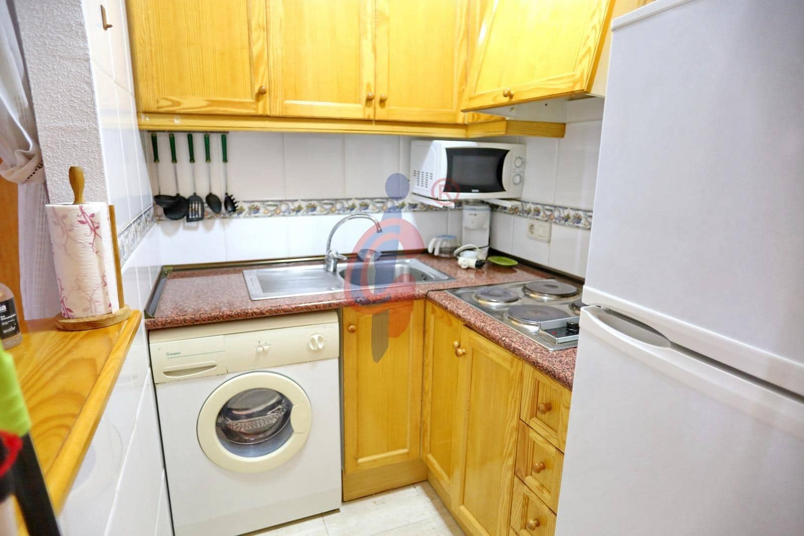 Studio til salg i Guardamar del Segura med swimmingpool - € 90.000 (Ref: 9519036)