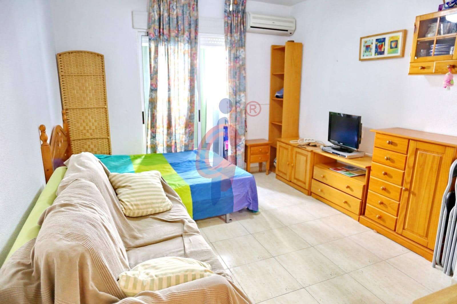 Studio til salg i Guardamar del Segura med swimmingpool - € 90.000 (Ref: 9519036)