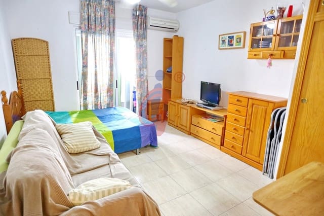 Studio til salg i Las Viñas, Guardamar del Segura med swimmingpool - € 90.000 (Ref: 9519036)