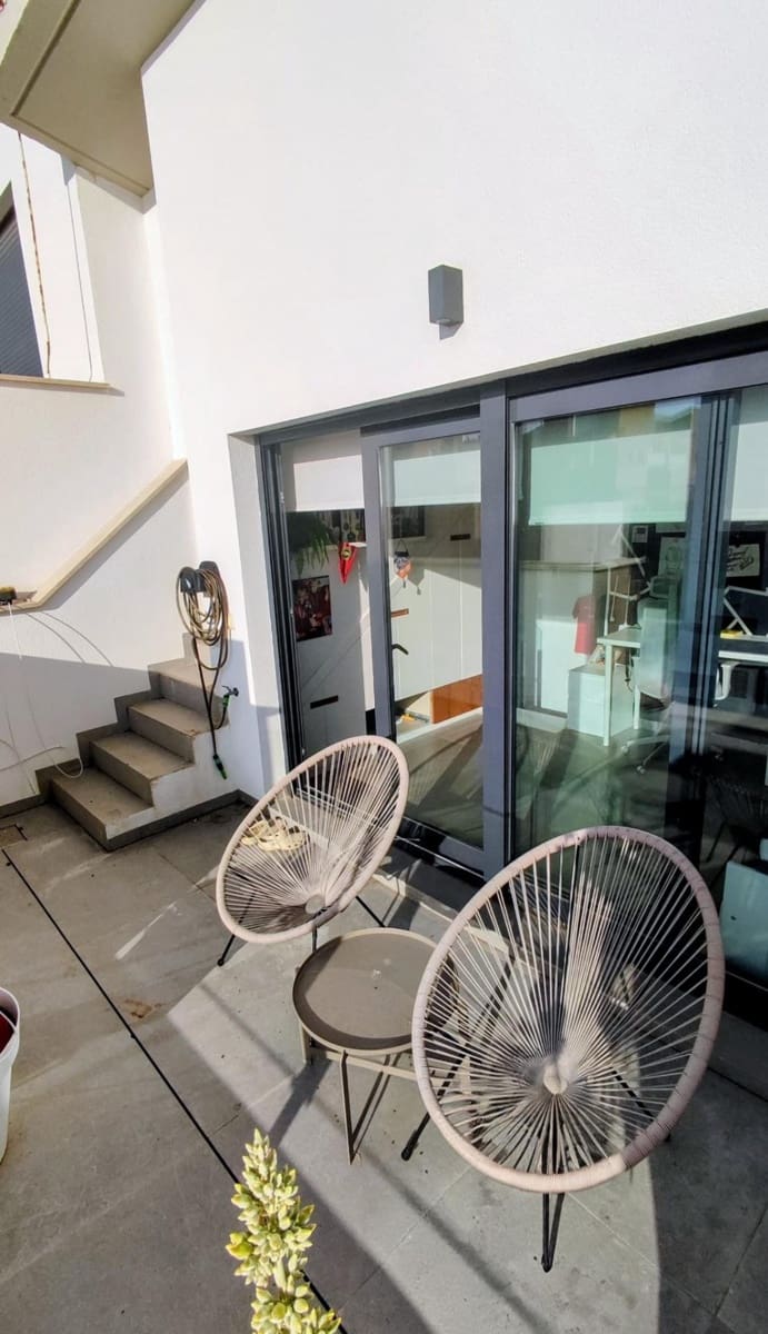 3 camera da letto Villetta a Schiera in vendita in Guardamar del Segura con piscina garage - 399.000 € (Rif: 9548352)