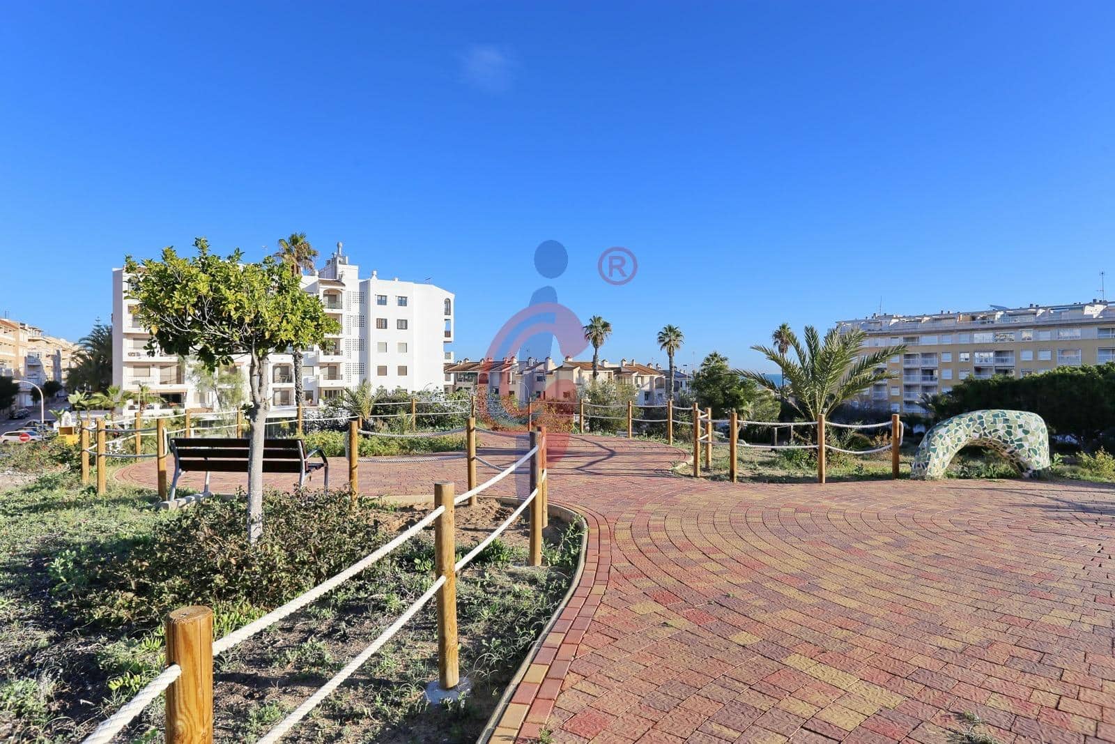 3 camera da letto Villetta a Schiera in vendita in Guardamar del Segura con piscina garage - 399.000 € (Rif: 9548352)