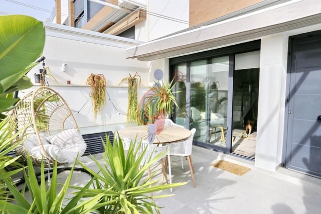 4 Zimmer Reihenhaus zu verkaufen in Los Secanos, Guardamar del Segura mit Pool Garage - 379.900 € (Ref: 9548352)
