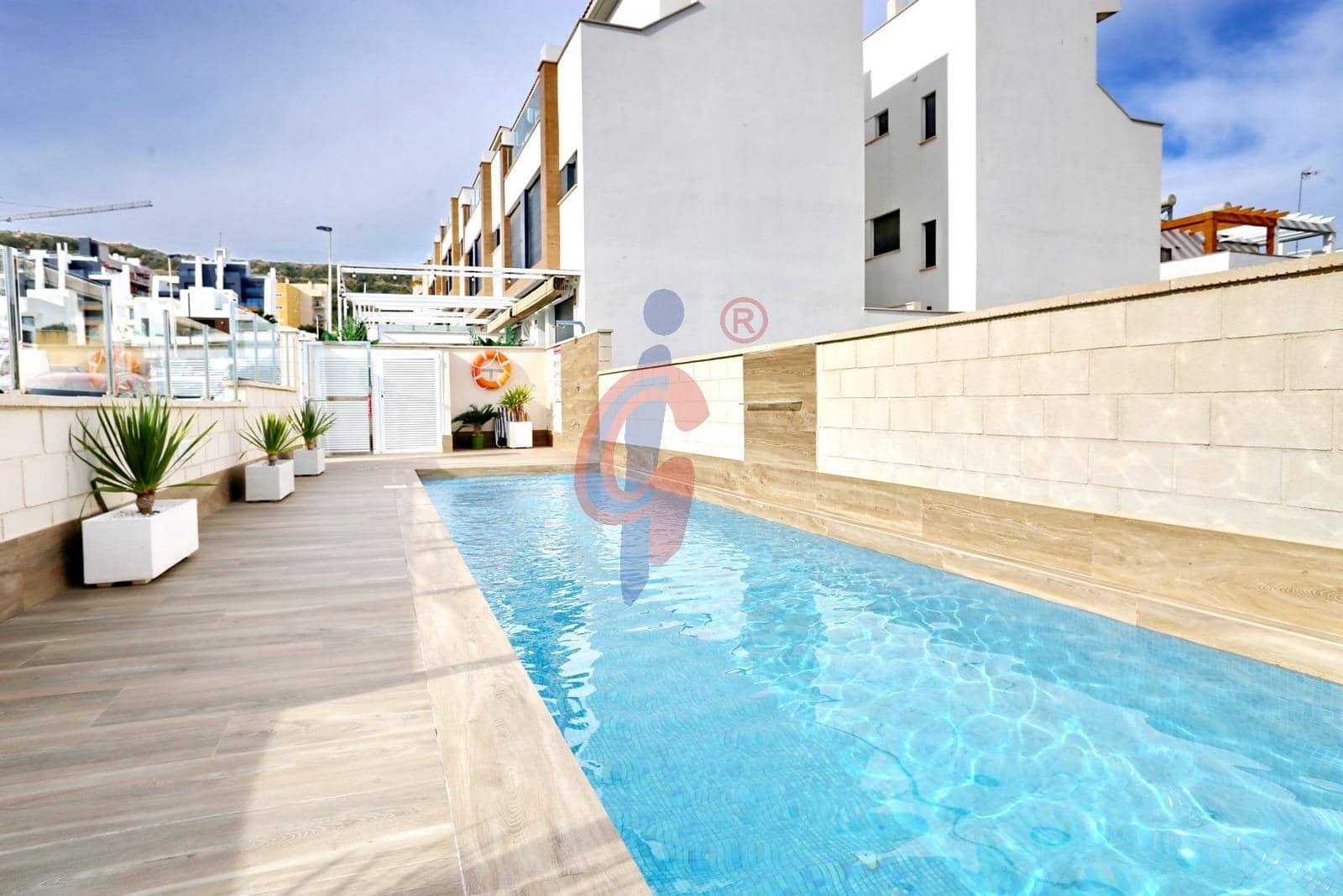4 bedroom Terraced Villa for sale in Guardamar del Segura with pool garage - € 379,900 (Ref: 9548352)