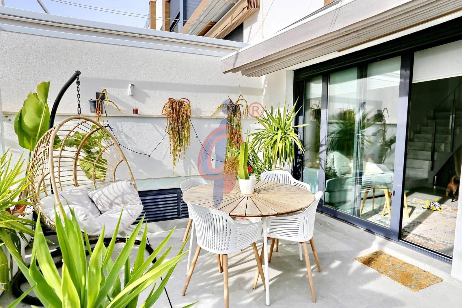 4 bedroom Terraced Villa for sale in Guardamar del Segura with pool garage - € 379,900 (Ref: 9548352)