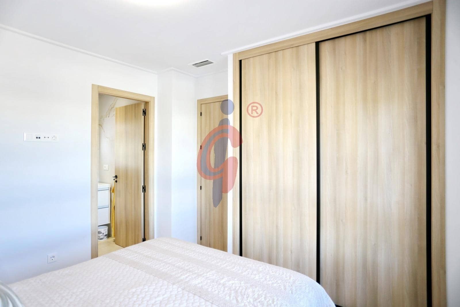 3 quarto Apartamento para venda em Guardamar del Segura com piscina garagem - 264 950 € (Ref: 9548353)