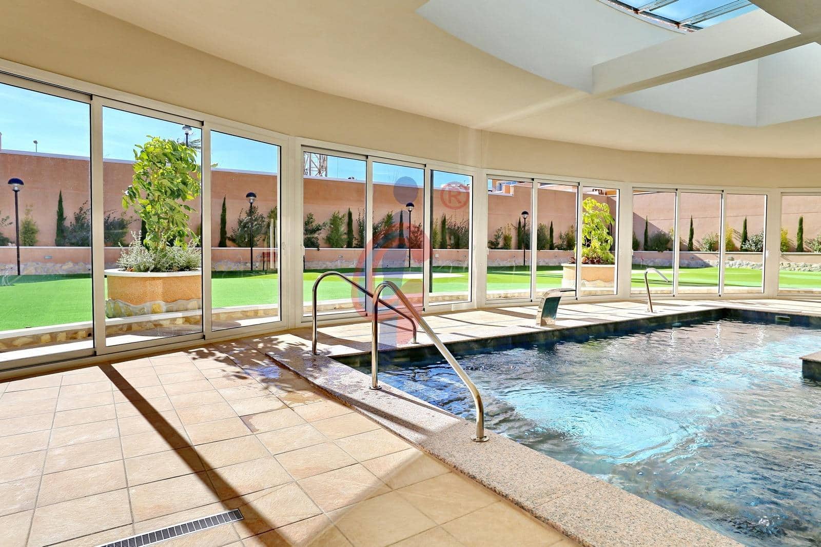 3 quarto Apartamento para venda em Guardamar del Segura com piscina garagem - 264 950 € (Ref: 9548353)