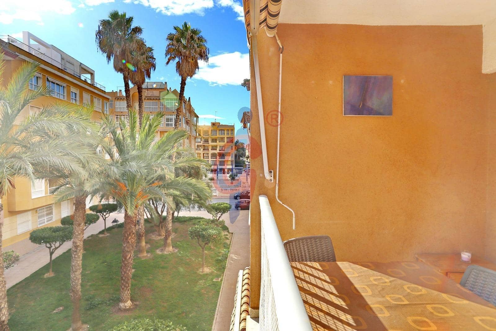 2 makuuhuone Asunto vuokrattavana paikassa Guardamar del Segura mukana 
autotalli - 800 € (Ref: 9555980)