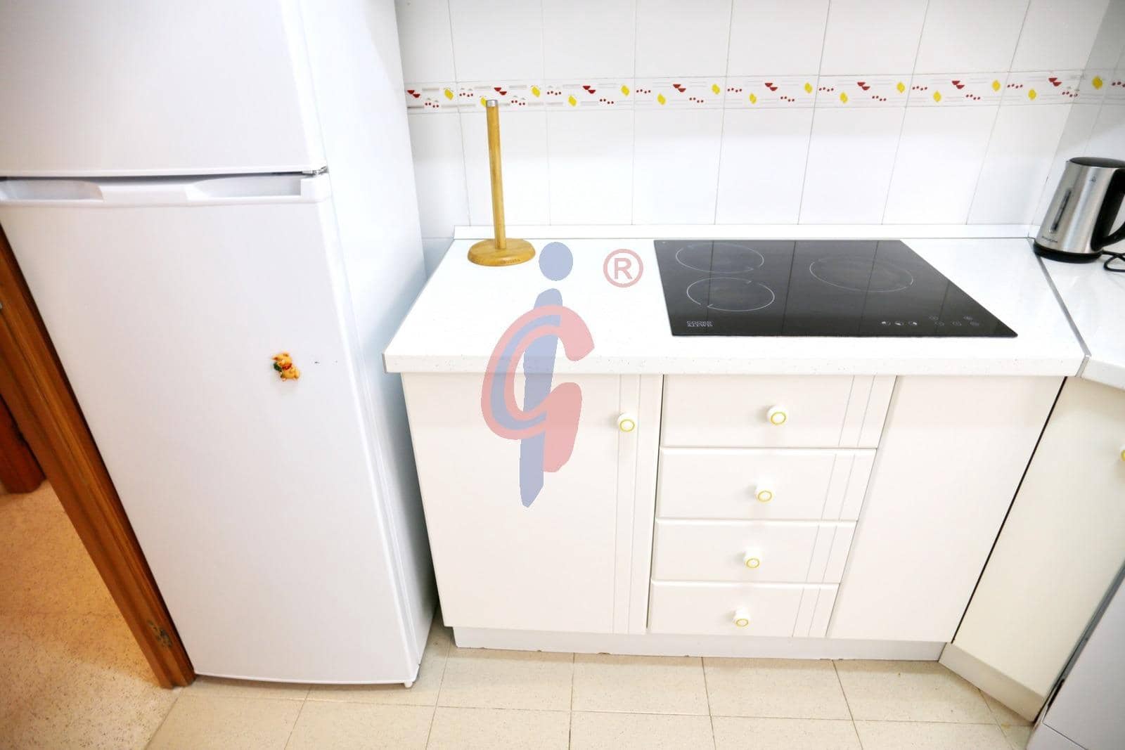 2 makuuhuone Asunto vuokrattavana paikassa Guardamar del Segura mukana 
autotalli - 800 € (Ref: 9555980)