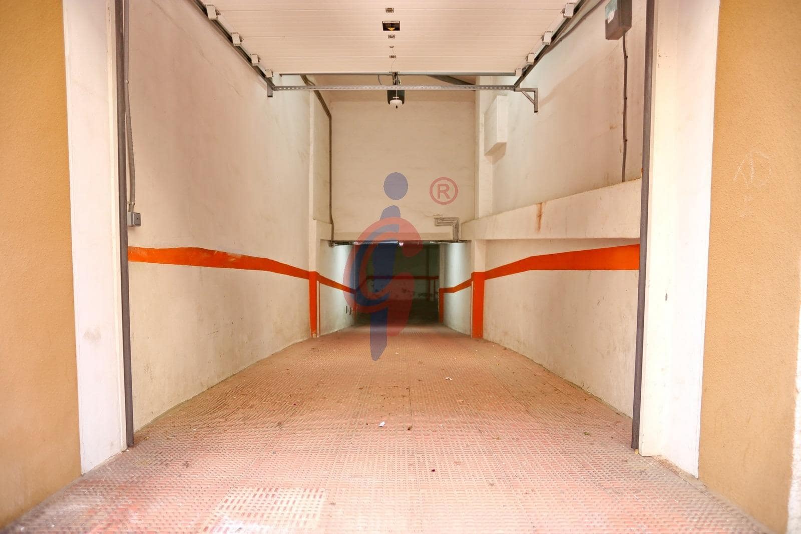 2 makuuhuone Asunto vuokrattavana paikassa Guardamar del Segura mukana 
autotalli - 800 € (Ref: 9555980)