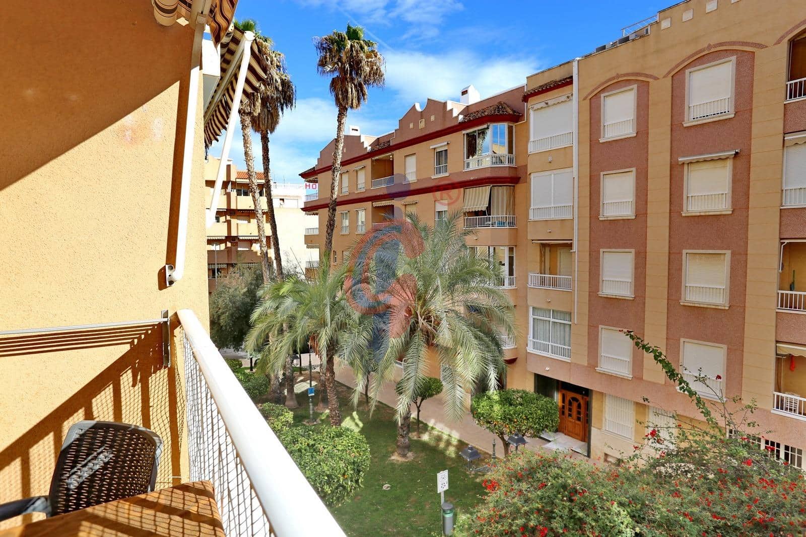 2 makuuhuone Asunto vuokrattavana paikassa Guardamar del Segura mukana 
autotalli - 800 € (Ref: 9555980)