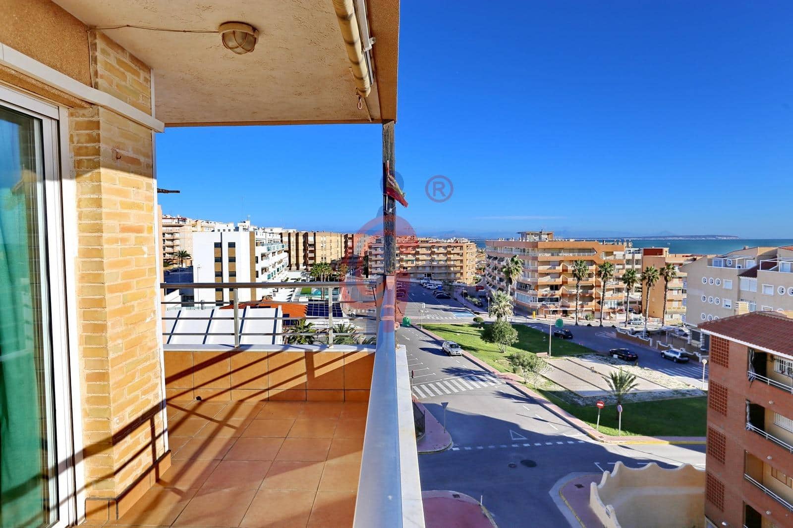 2 bedroom Flat for sale in Guardamar del Segura - € 143,800 (Ref: 9568799)