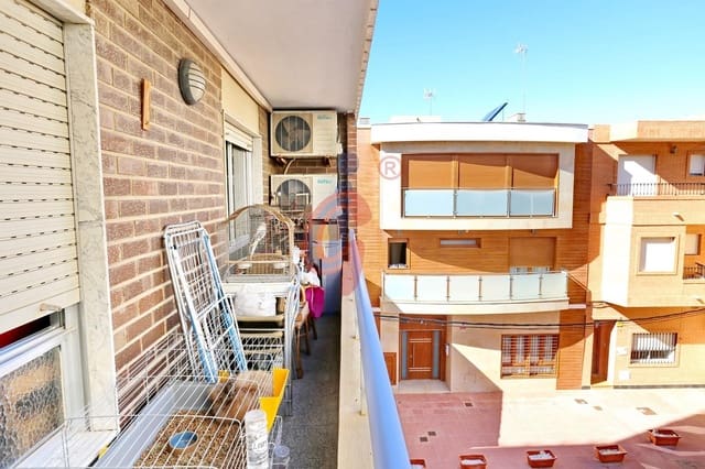 3 makuuhuone Huoneisto myytävänä paikassa Zona Pueblo, Guardamar del Segura - 139 750 € (Ref: 9615642)