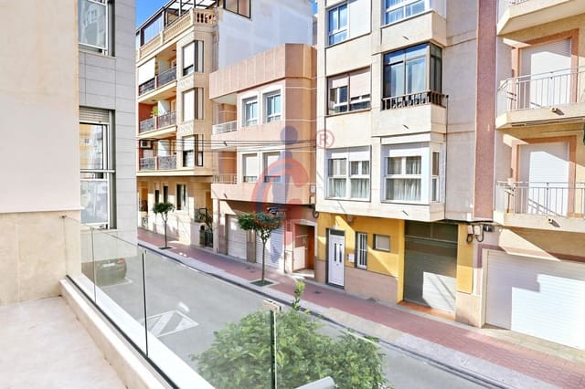 3 sypialnia Dom szeregowy na sprzedaż w Zona Pueblo, Guardamar del Segura - 279 950 € (Ref: 9615648)