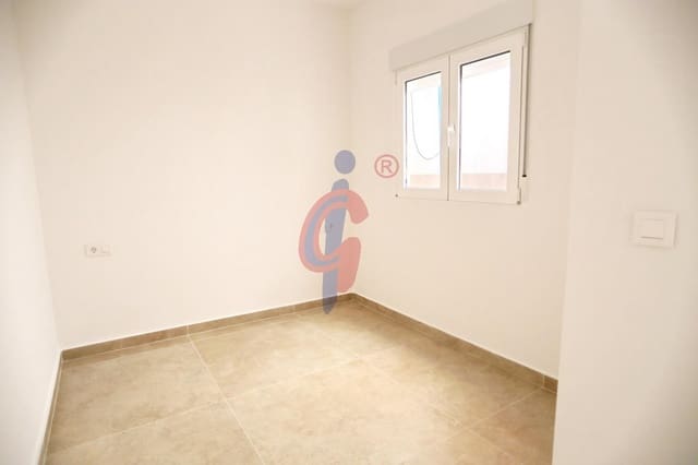 3 quarto Moradia em Banda para venda em Zona Pueblo, Guardamar del Segura - 279 950 € (Ref: 9615648)