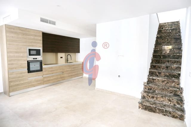 3 quarto Moradia em Banda para venda em Zona Pueblo, Guardamar del Segura - 279 950 € (Ref: 9615648)