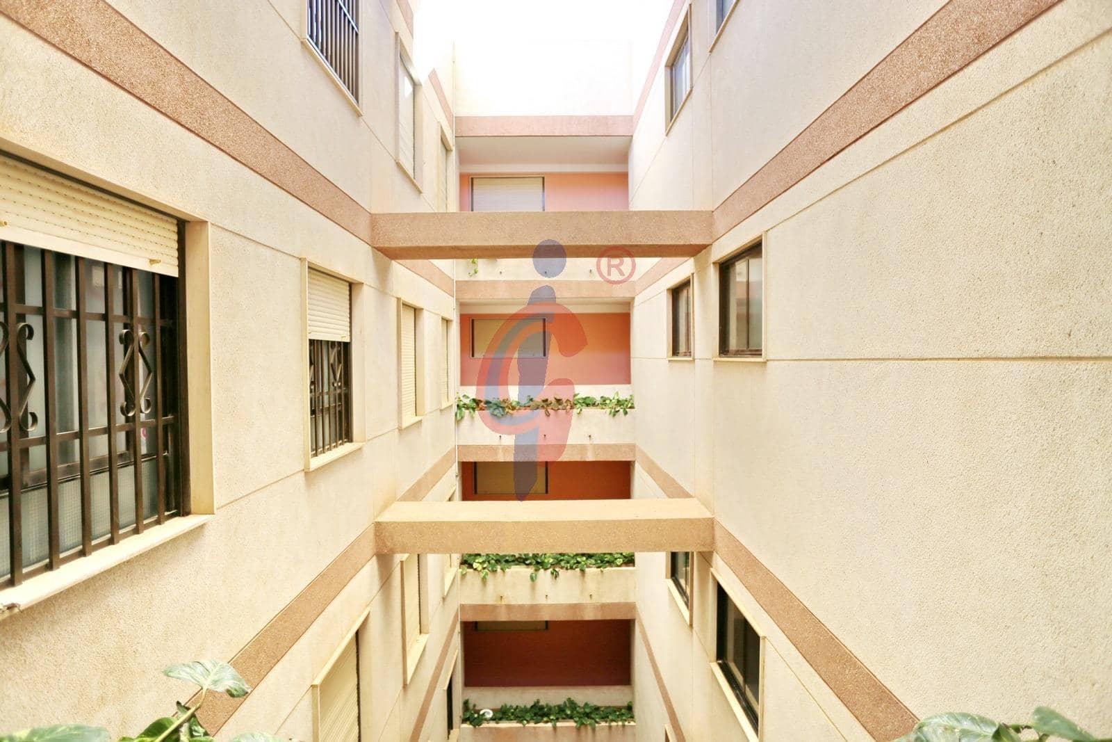 2 slaapkamer Flat te koop in Guardamar del Segura - € 139.950 (Ref: 9625800)