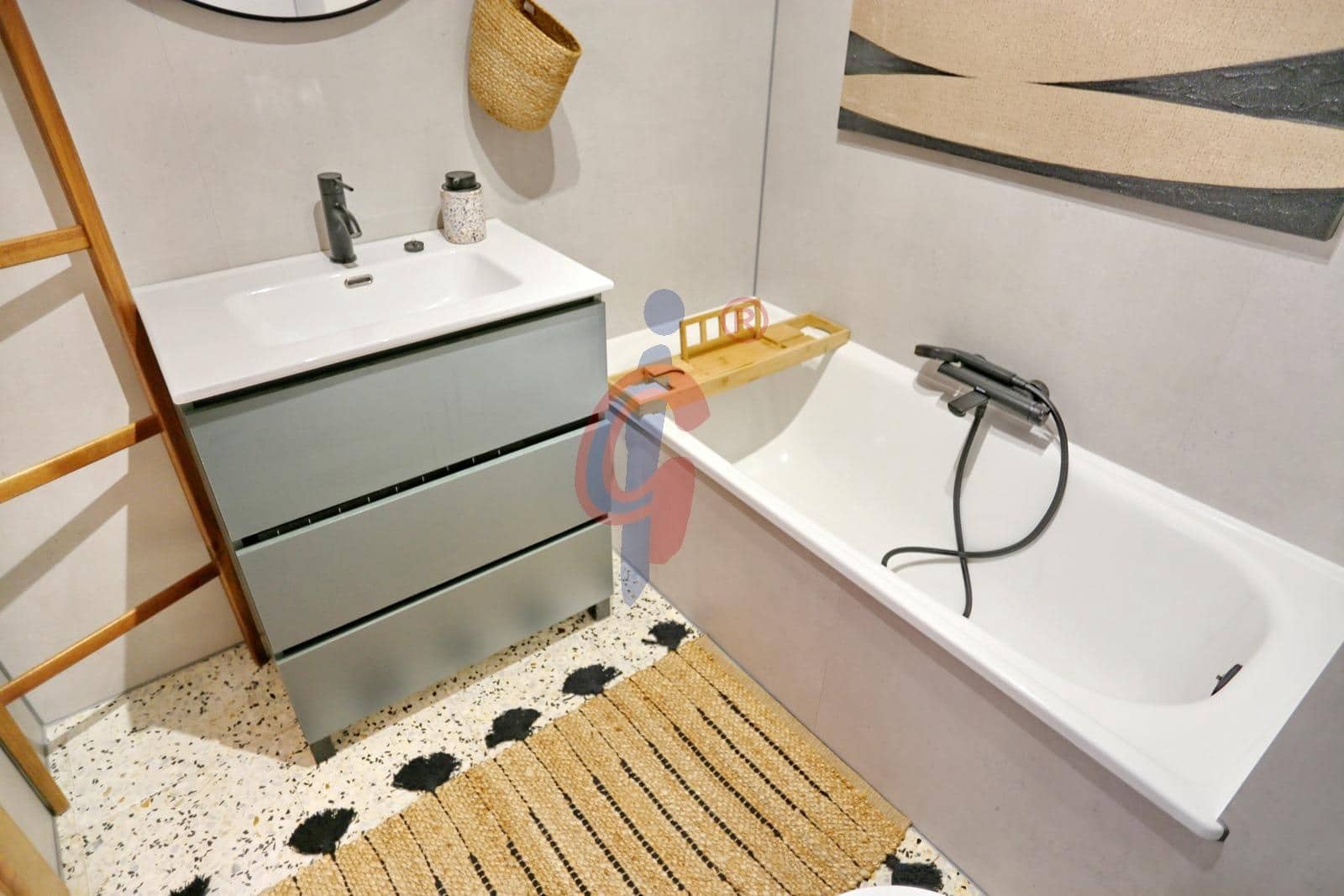 2 bedroom Flat for sale in Guardamar del Segura - € 161,900 (Ref: 9659529)