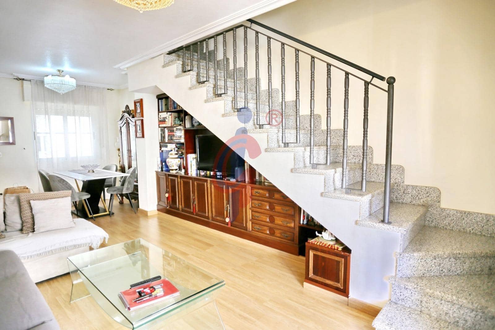 Ático de 3 habitaciones en Guardamar del Segura en venta - 249.950 € (Ref: 9659530)