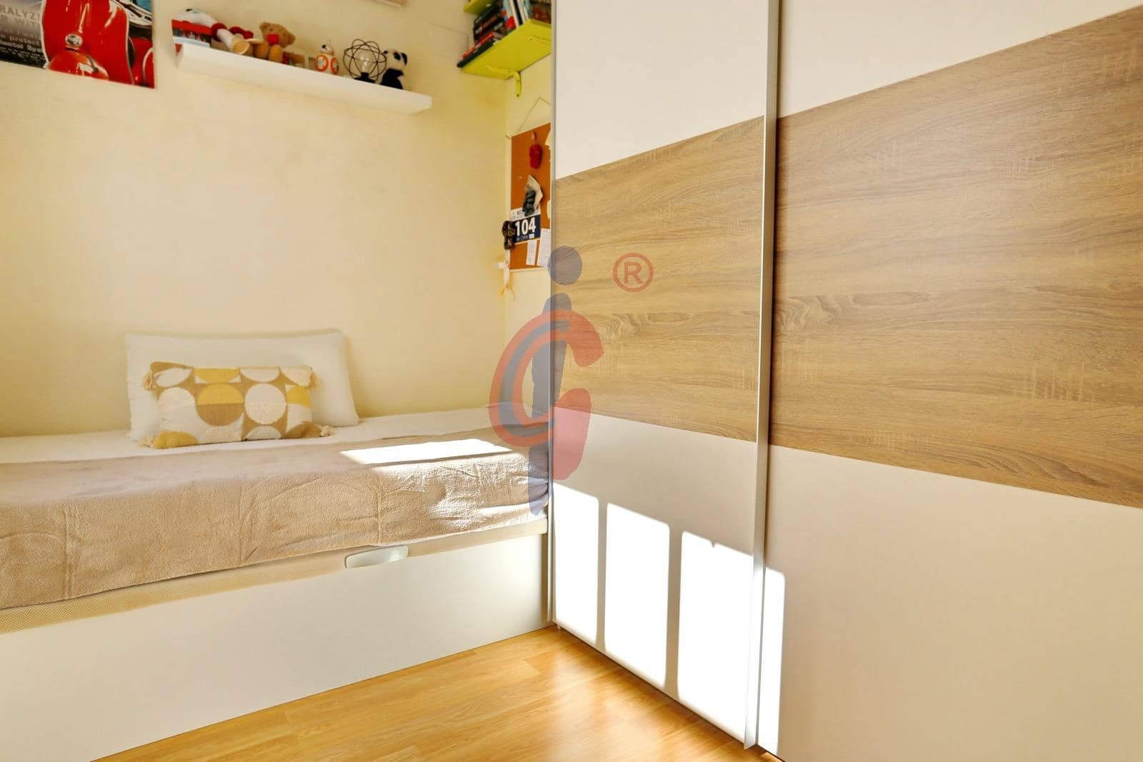 Ático de 3 habitaciones en Guardamar del Segura en venta - 249.950 € (Ref: 9659530)