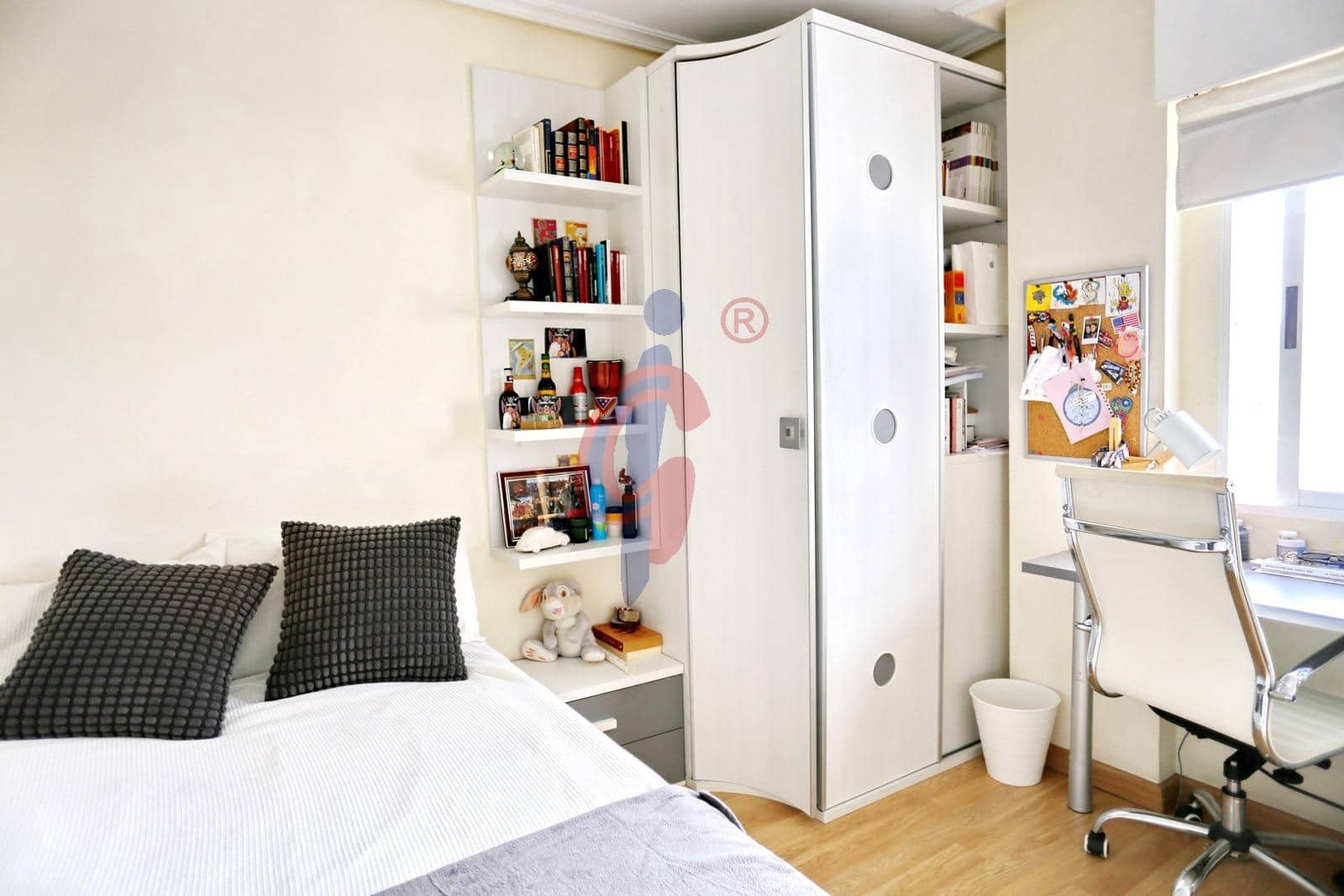 Ático de 3 habitaciones en Guardamar del Segura en venta - 249.950 € (Ref: 9659530)