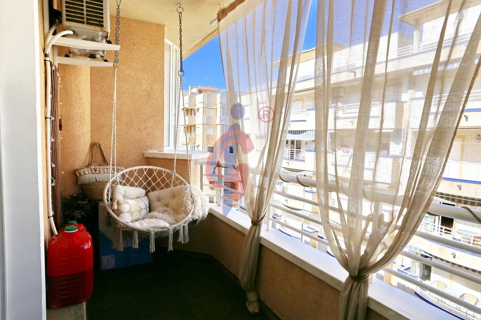 Ático de 3 habitaciones en Guardamar del Segura en venta - 249.950 € (Ref: 9659530)