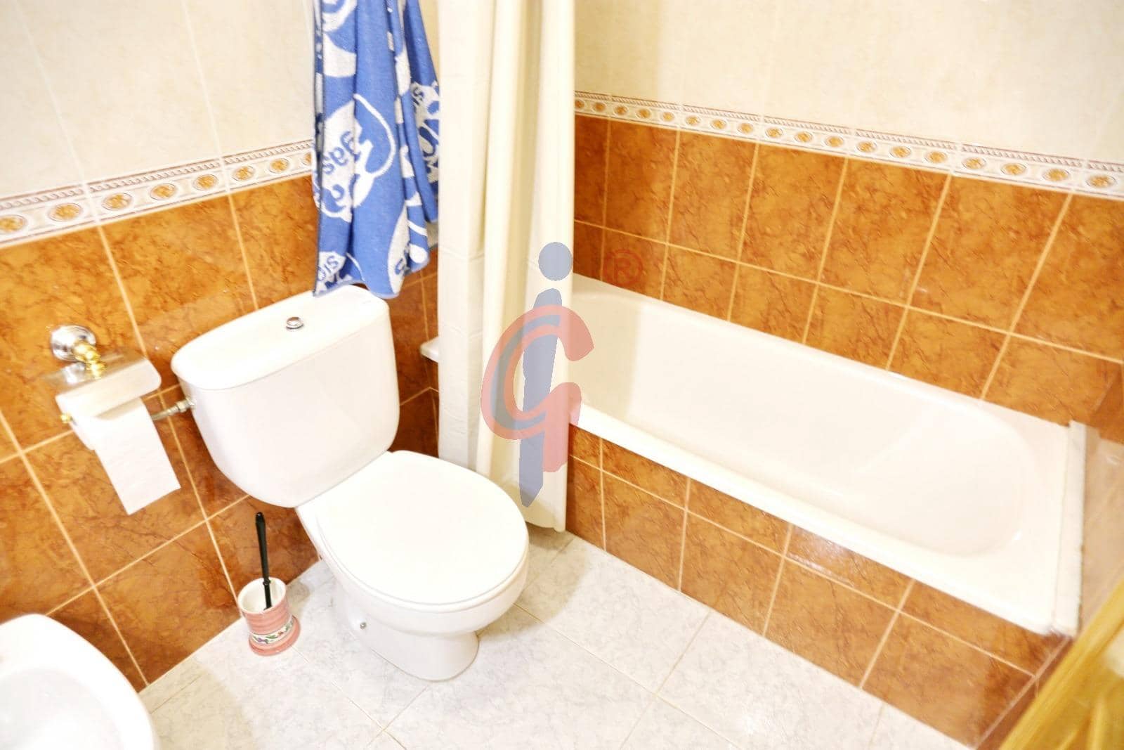 Apartamento de 3 habitaciones en Guardamar del Segura en venta - 245.000 € (Ref: 9661976)