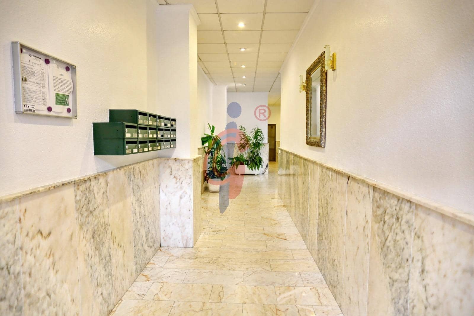 Apartamento de 3 habitaciones en Guardamar del Segura en venta - 245.000 € (Ref: 9661976)