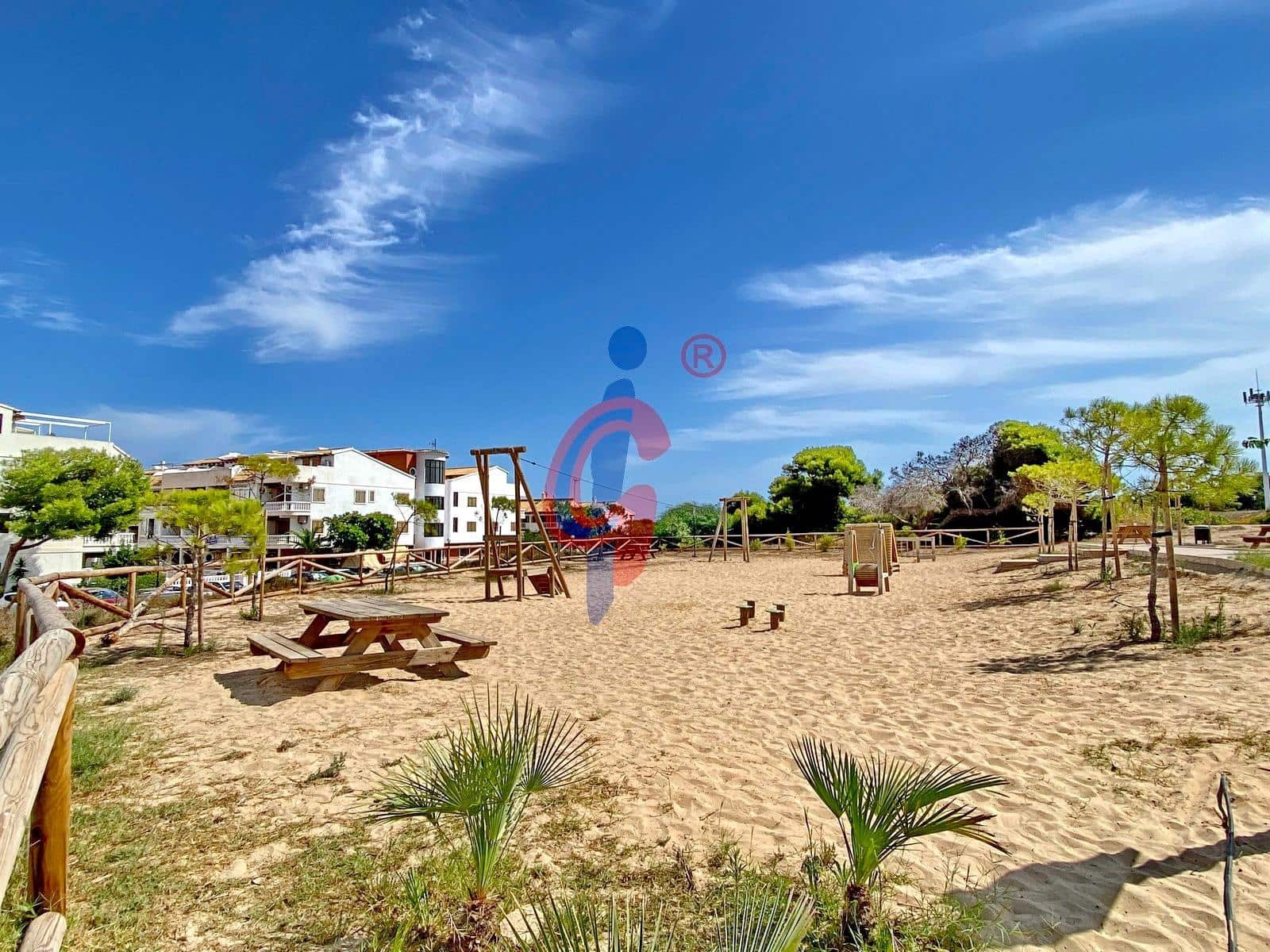 Piso de 1 habitación en Guardamar del Segura en venta - 136.500 € (Ref: 9679943)