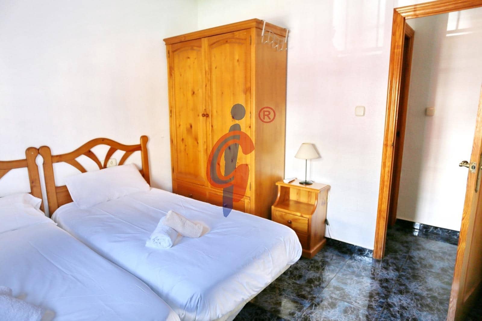 4 quarto Moradia em Banda para venda em Guardamar del Segura com garagem - 285 000 € (Ref: 9701722)