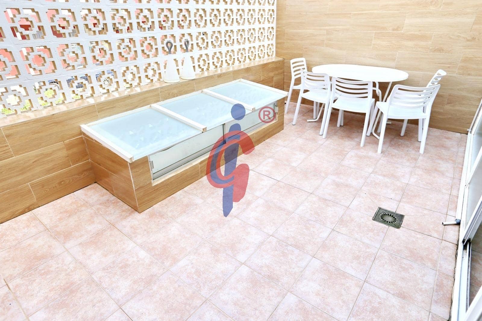 4 quarto Moradia em Banda para venda em Guardamar del Segura com garagem - 285 000 € (Ref: 9701722)