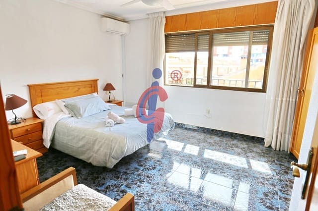 4 sypialnia Dom szeregowy na sprzedaż w Zona Pueblo, Guardamar del Segura z garażem - 285 000 € (Ref: 9701722)