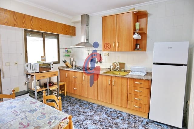 4 sypialnia Dom szeregowy na sprzedaż w Zona Pueblo, Guardamar del Segura z garażem - 285 000 € (Ref: 9701722)