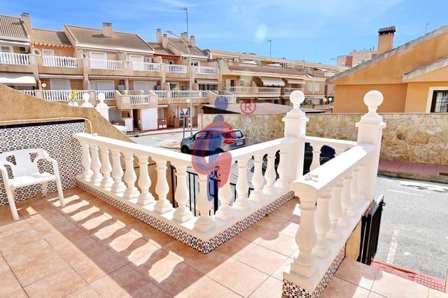 4 Zimmer Reihenhaus zu verkaufen in Zona Pueblo, Guardamar del Segura mit Garage - 285.000 € (Ref: 9701722)