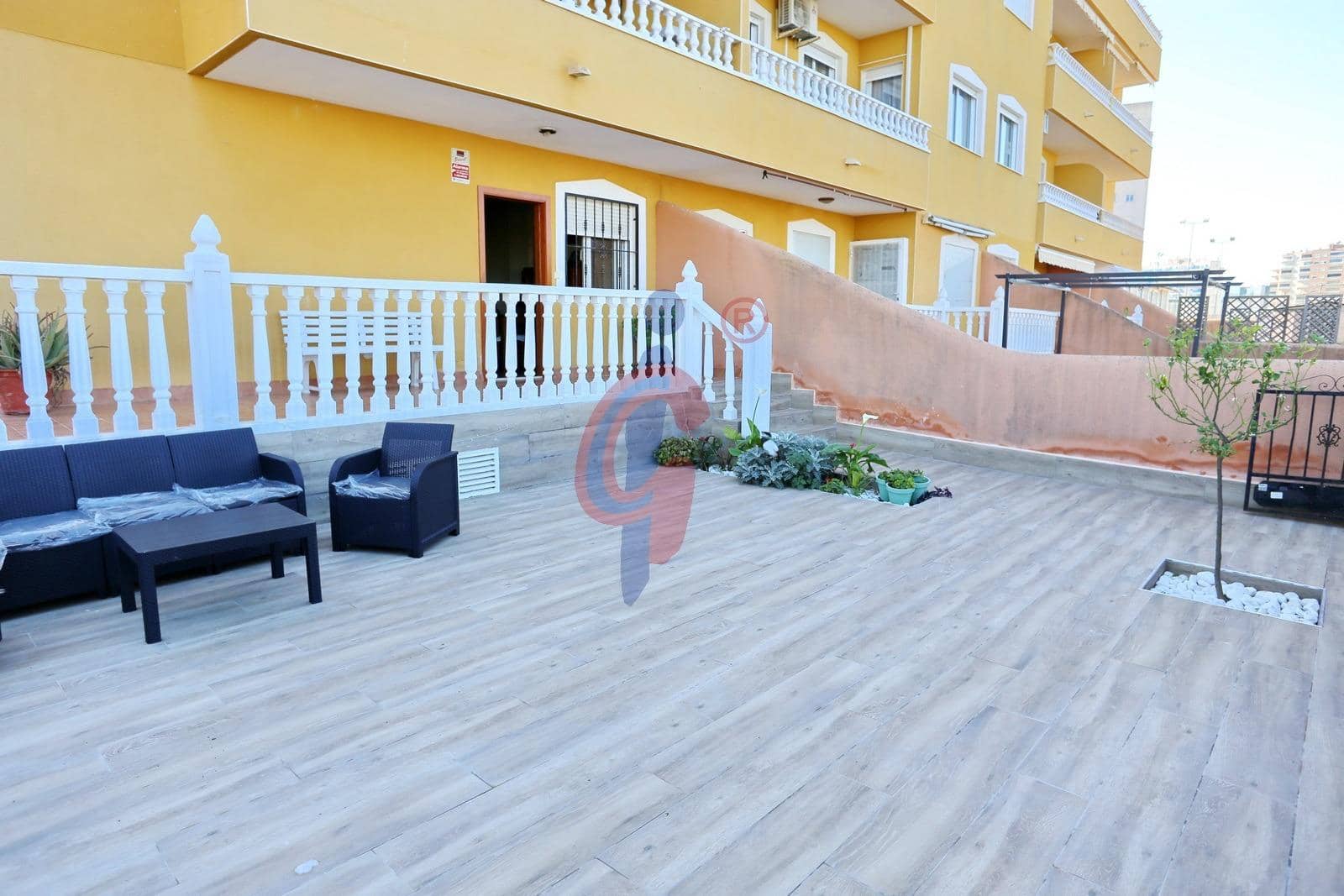 3 soveværelse Lejlighed til salg i Guardamar del Segura med swimmingpool garage - € 334.950 (Ref: 9701723)
