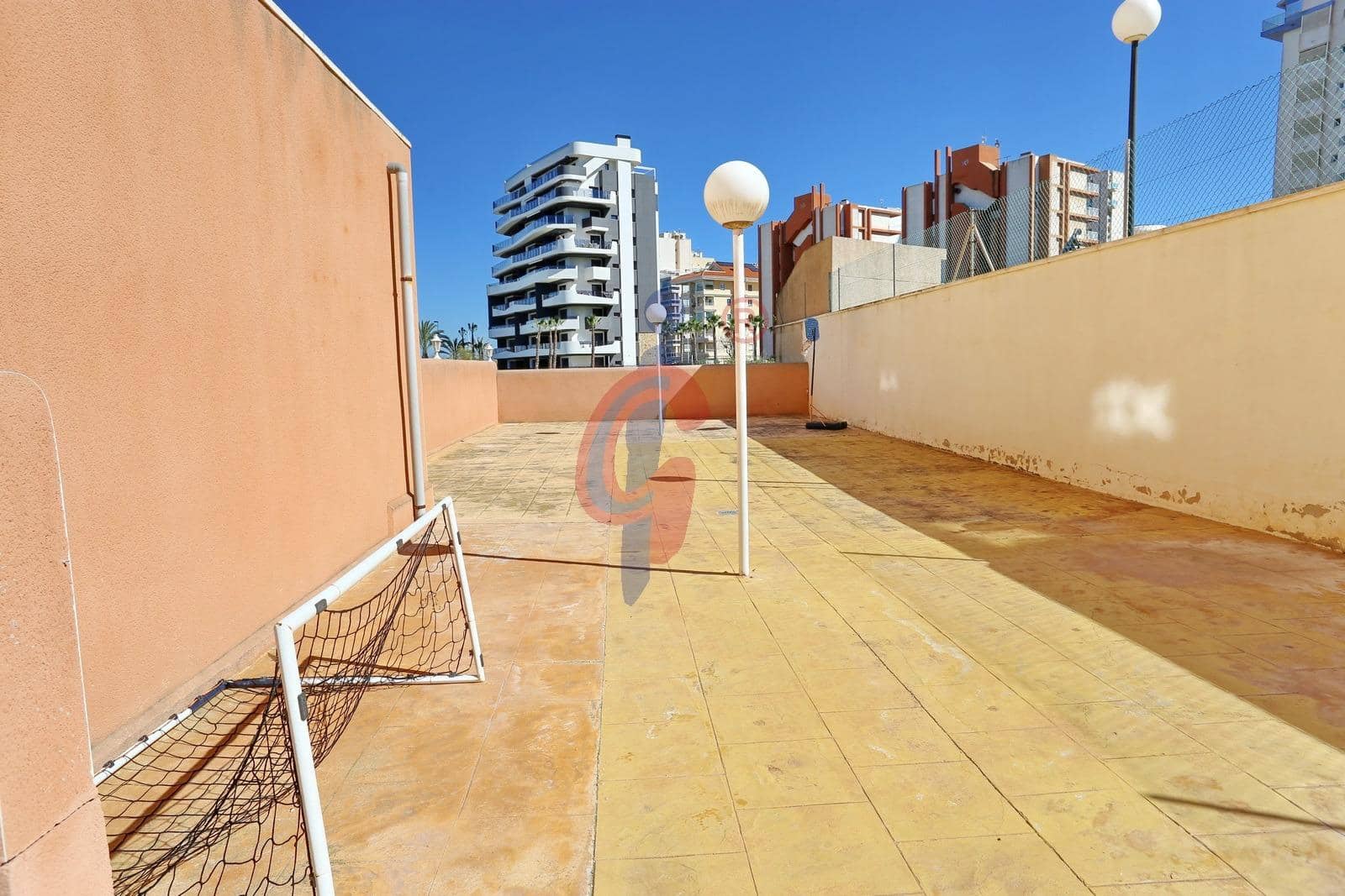 3 soveværelse Lejlighed til salg i Guardamar del Segura med swimmingpool garage - € 334.950 (Ref: 9701723)