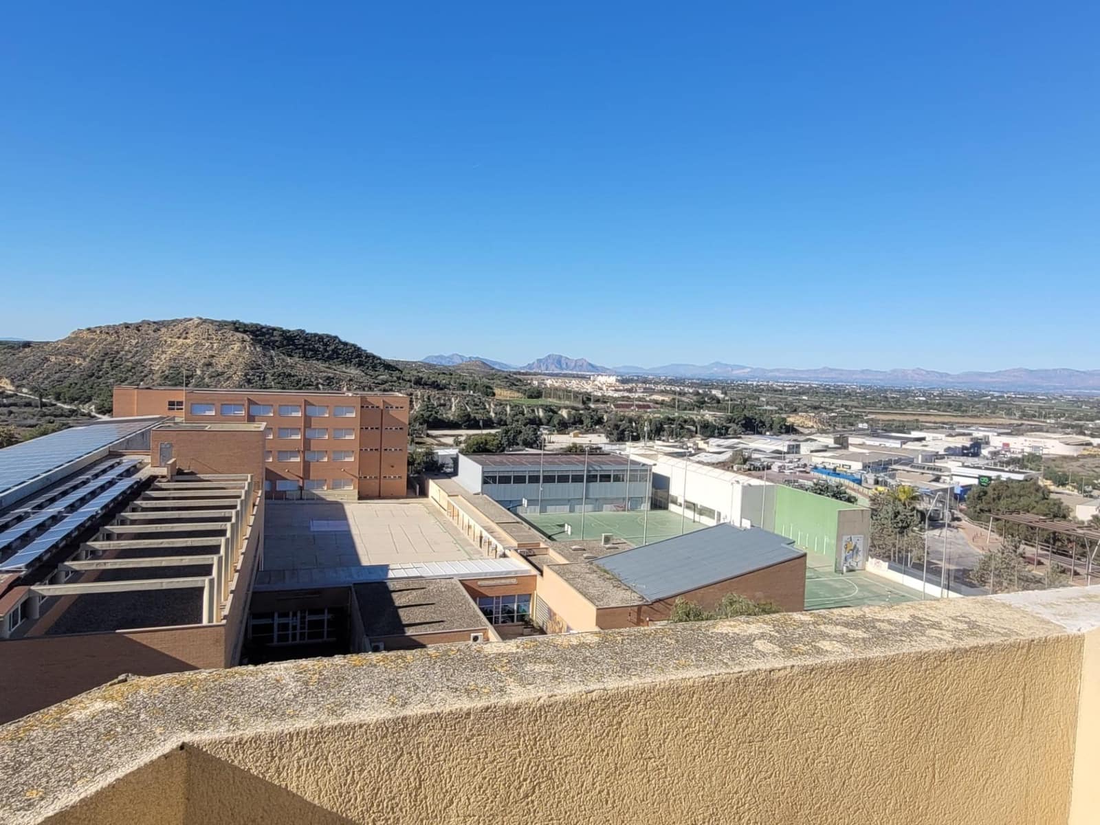 3 soverom Penthouse til salgs i Guardamar del Segura med garasje - € 214 900 (Ref: 9701724)