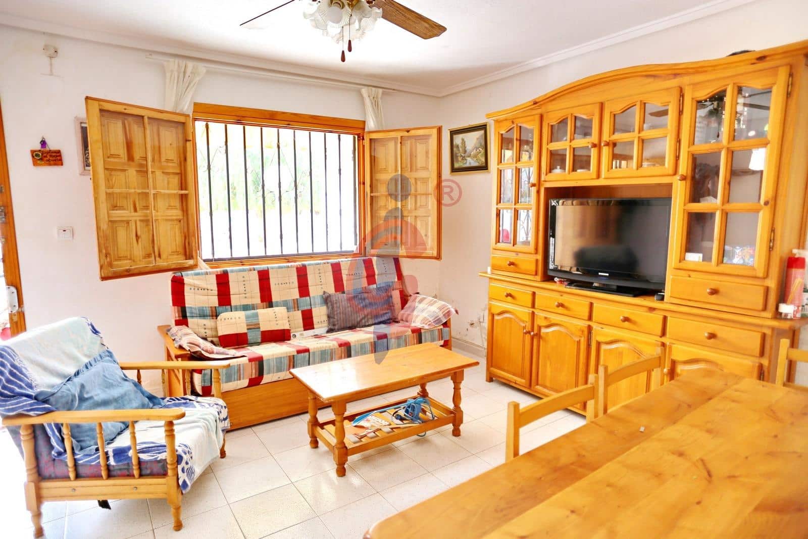3 chambre Villa/Maison Mitoyenne à vendre à Guardamar del Segura avec piscine - 149 990 € (Ref: 9701726)