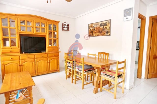 3 chambre Villa/Maison Mitoyenne à vendre à El Moncayo, Guardamar del Segura avec piscine - 149 990 € (Ref: 9701726)