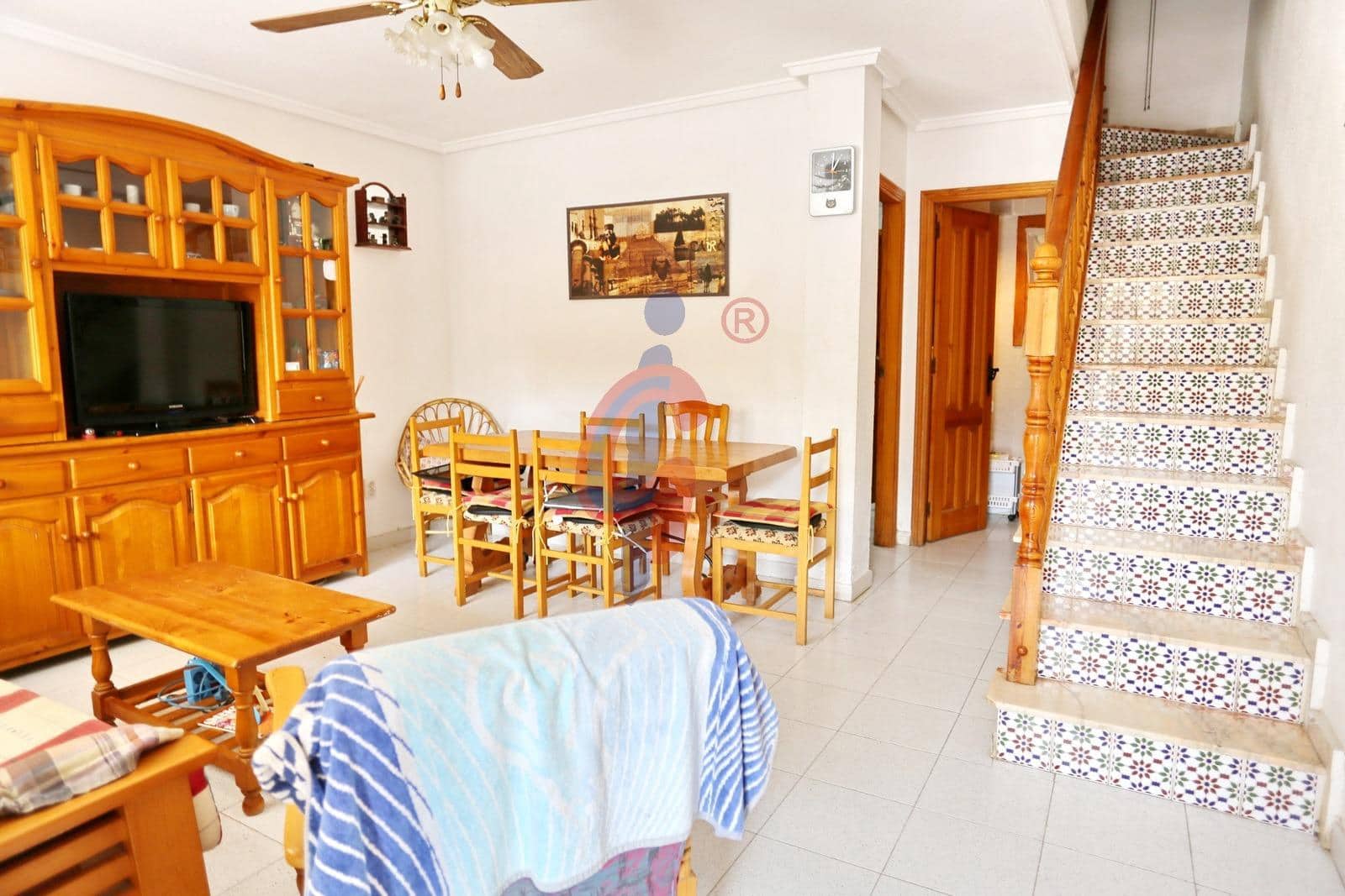 3 chambre Villa/Maison Mitoyenne à vendre à Guardamar del Segura avec piscine - 149 990 € (Ref: 9701726)
