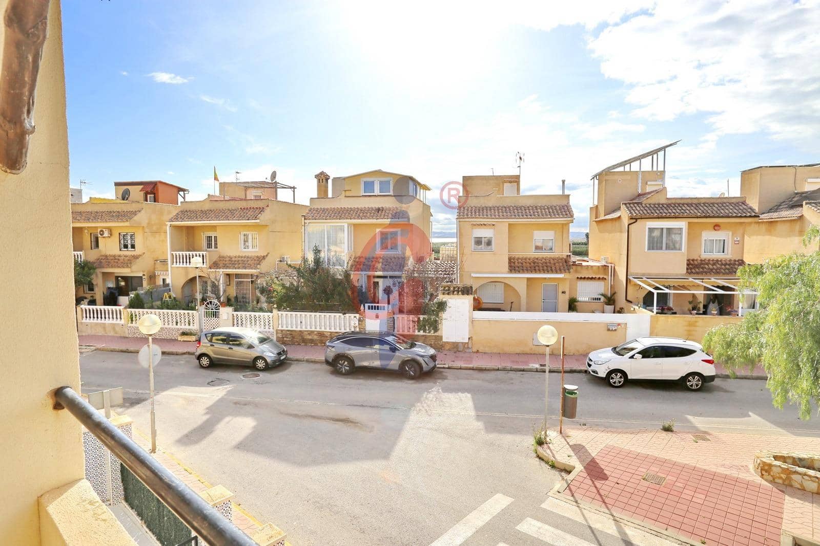 3 chambre Villa/Maison Mitoyenne à vendre à Guardamar del Segura avec piscine - 149 990 € (Ref: 9701726)