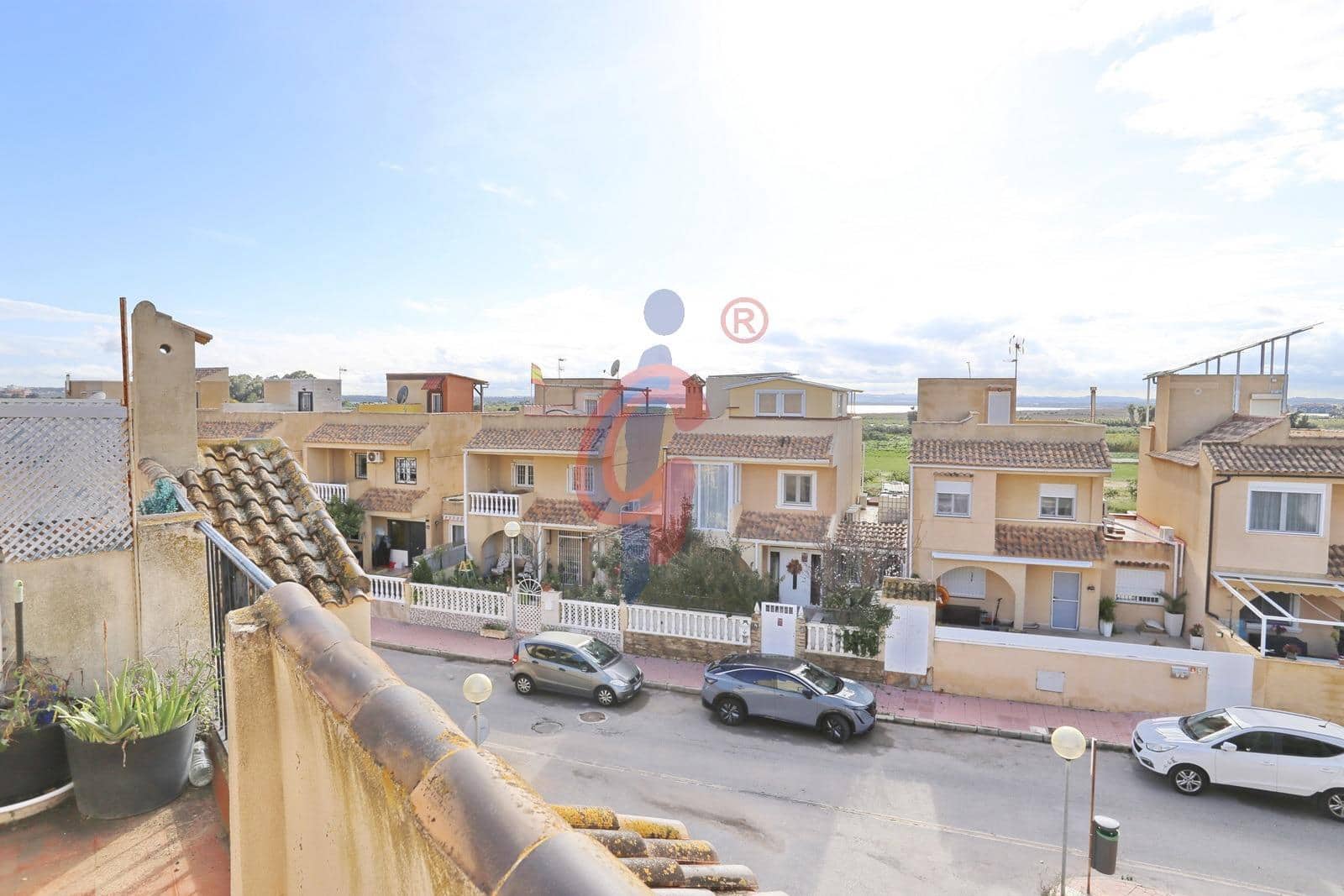3 chambre Villa/Maison Mitoyenne à vendre à Guardamar del Segura avec piscine - 149 990 € (Ref: 9701726)