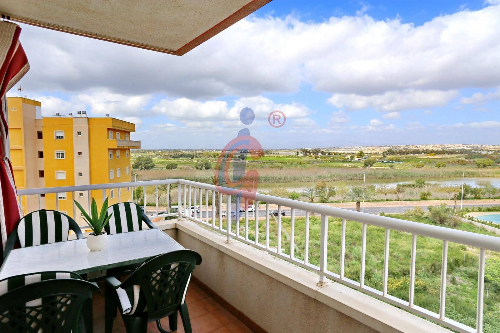 2 quarto Apartamento para venda em Guardamar del Segura com piscina garagem - 169 990 € (Ref: 9732231)