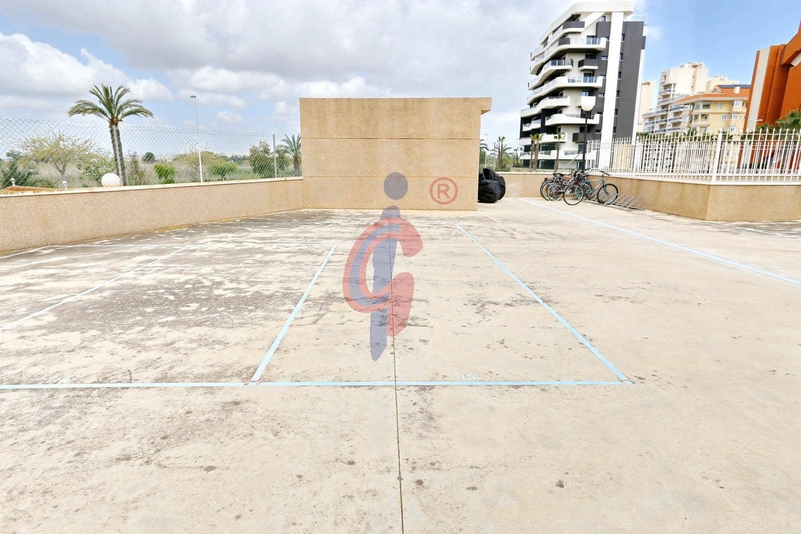 2 quarto Apartamento para venda em Guardamar del Segura com piscina garagem - 169 990 € (Ref: 9732231)