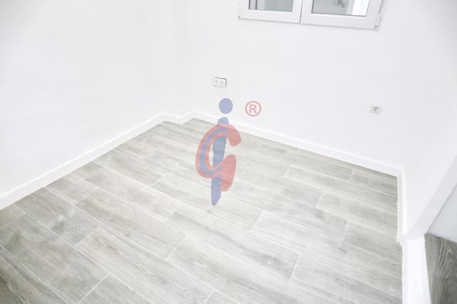 3 slaapkamer Appartement te koop in Zona Pueblo, Guardamar del Segura - € 159.000 (Ref: 9735676)