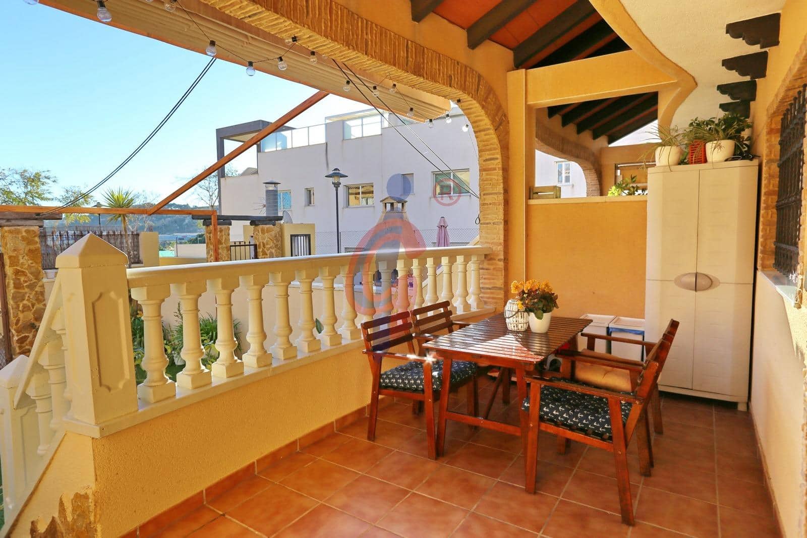 3 Zimmer Reihenhaus zu verkaufen in Guardamar del Segura mit Pool Garage - 280.000 € (Ref: 9738921)