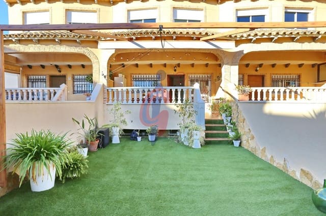 3 sovrum Radhus till salu i El Edén, Guardamar del Segura med pool garage - 280 000 € (Ref: 9738921)