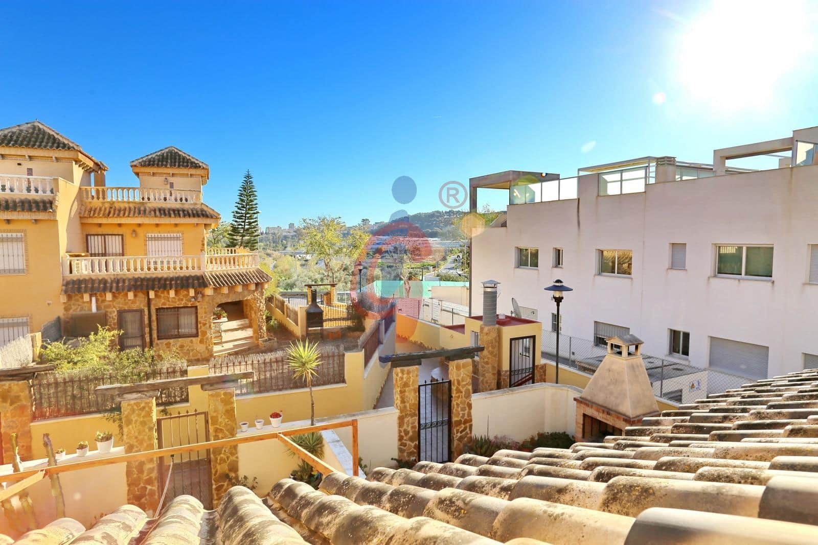 3 Zimmer Reihenhaus zu verkaufen in Guardamar del Segura mit Pool Garage - 280.000 € (Ref: 9738921)