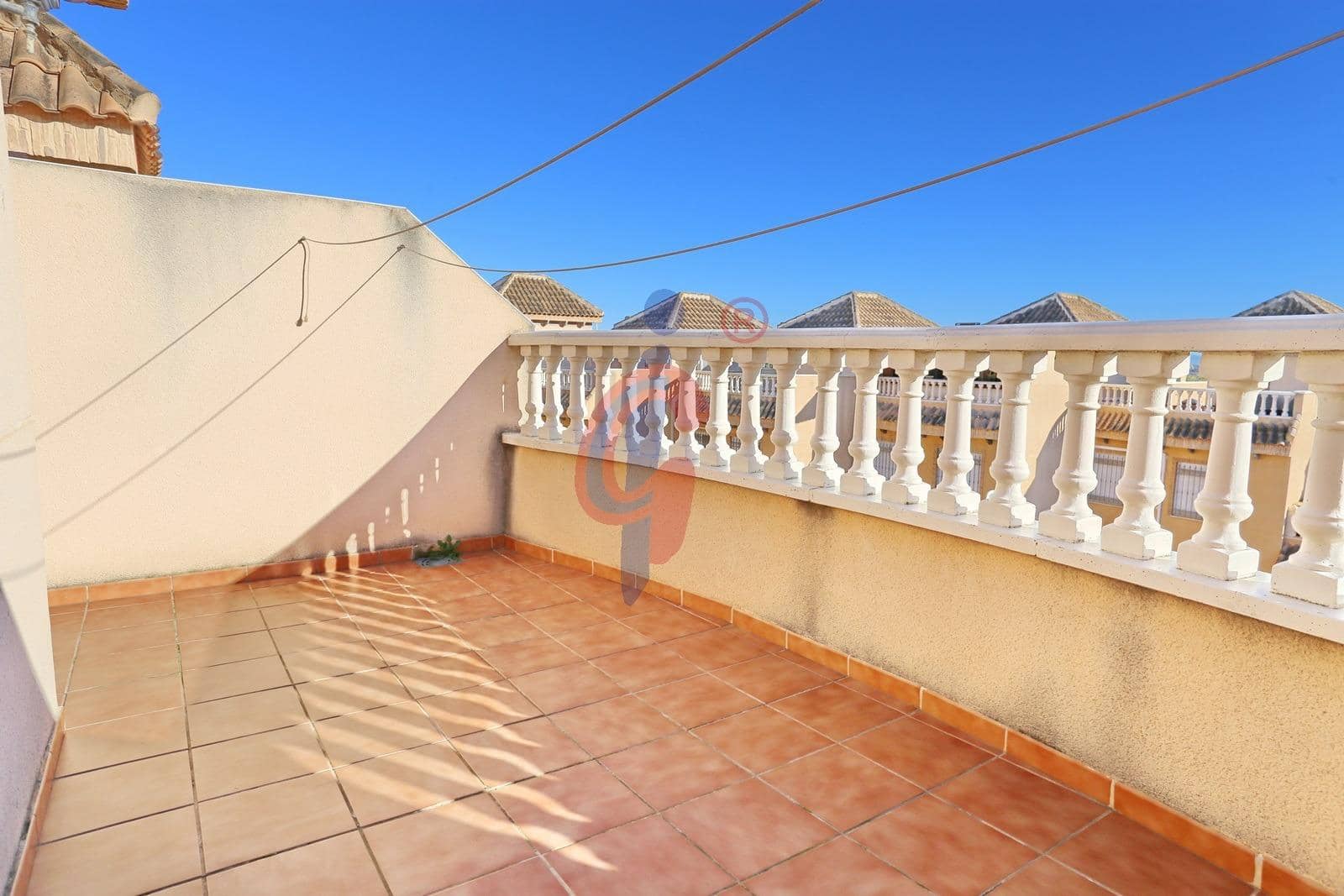 3 Zimmer Reihenhaus zu verkaufen in Guardamar del Segura mit Pool Garage - 280.000 € (Ref: 9738921)