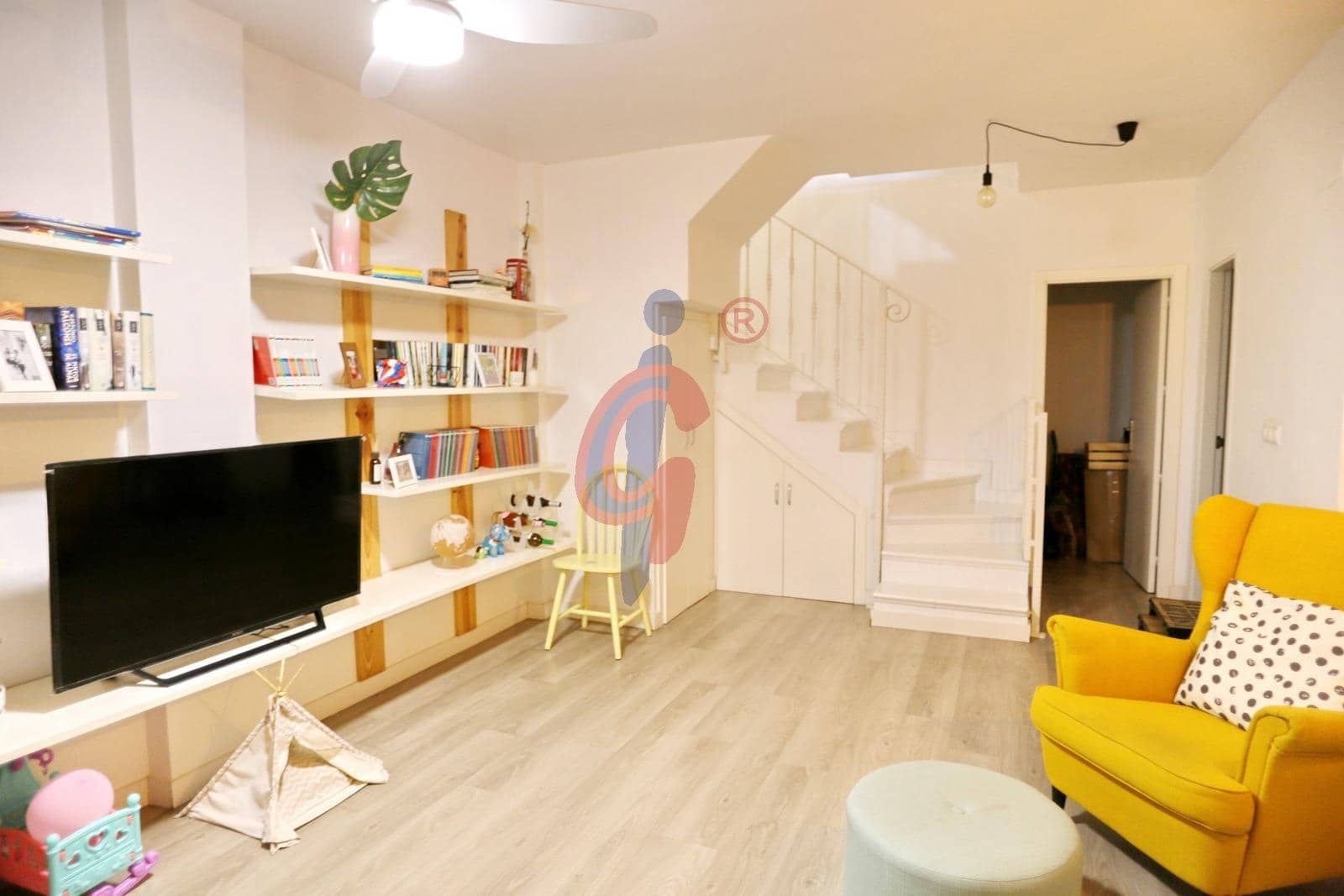 3 Zimmer Reihenhaus zu verkaufen in Guardamar del Segura mit Pool Garage - 280.000 € (Ref: 9738921)